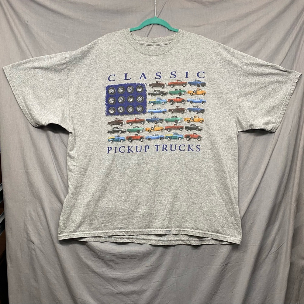 Lifestyle Classics Pick Up Truck American Flag T-Shirt‎ Gray Men  Size | 4XL